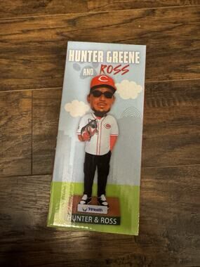 2025 Cincinnati Reds Hunter Greene With Ross Bobblehead